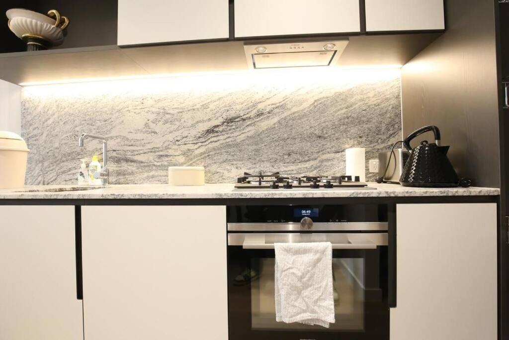 Luxury 2Bedroom2Bathroom Apartment At Mel Cbd Melbourne Exterior photo